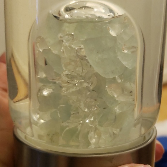 Vitajuwel gemwater bottle - Picture 2 of 3